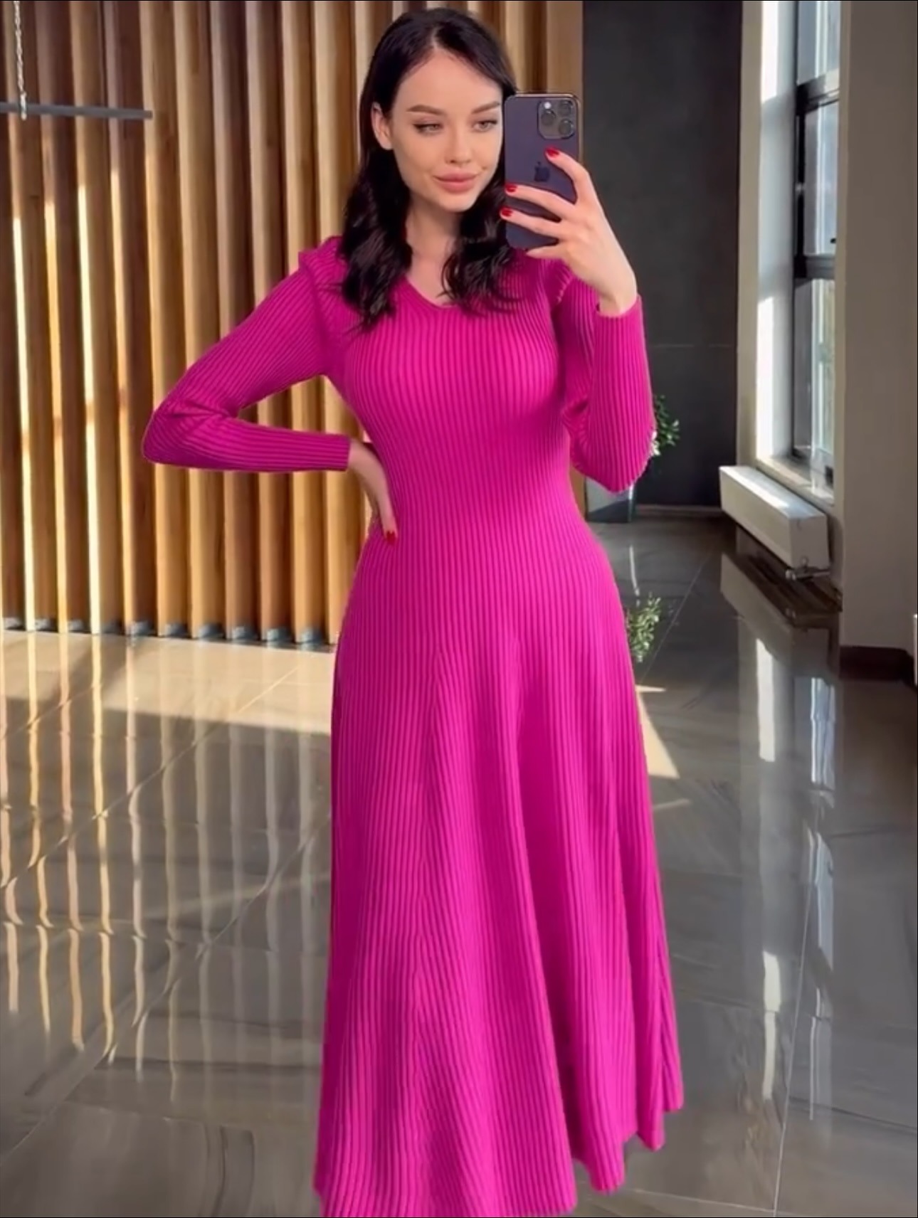 Robe Longue en Maille Côtelée Élégance - Image 4