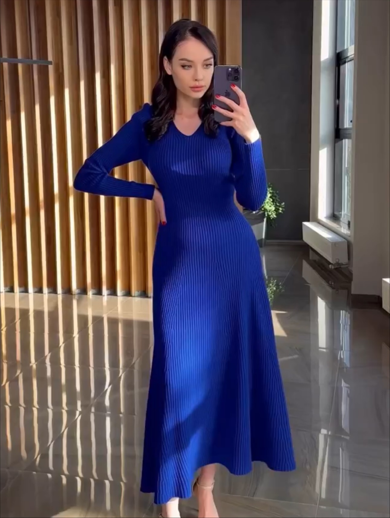 Robe Longue en Maille Côtelée Élégance - Image 9