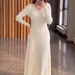 Robe Longue en Maille Côtelée Élégance - Créme