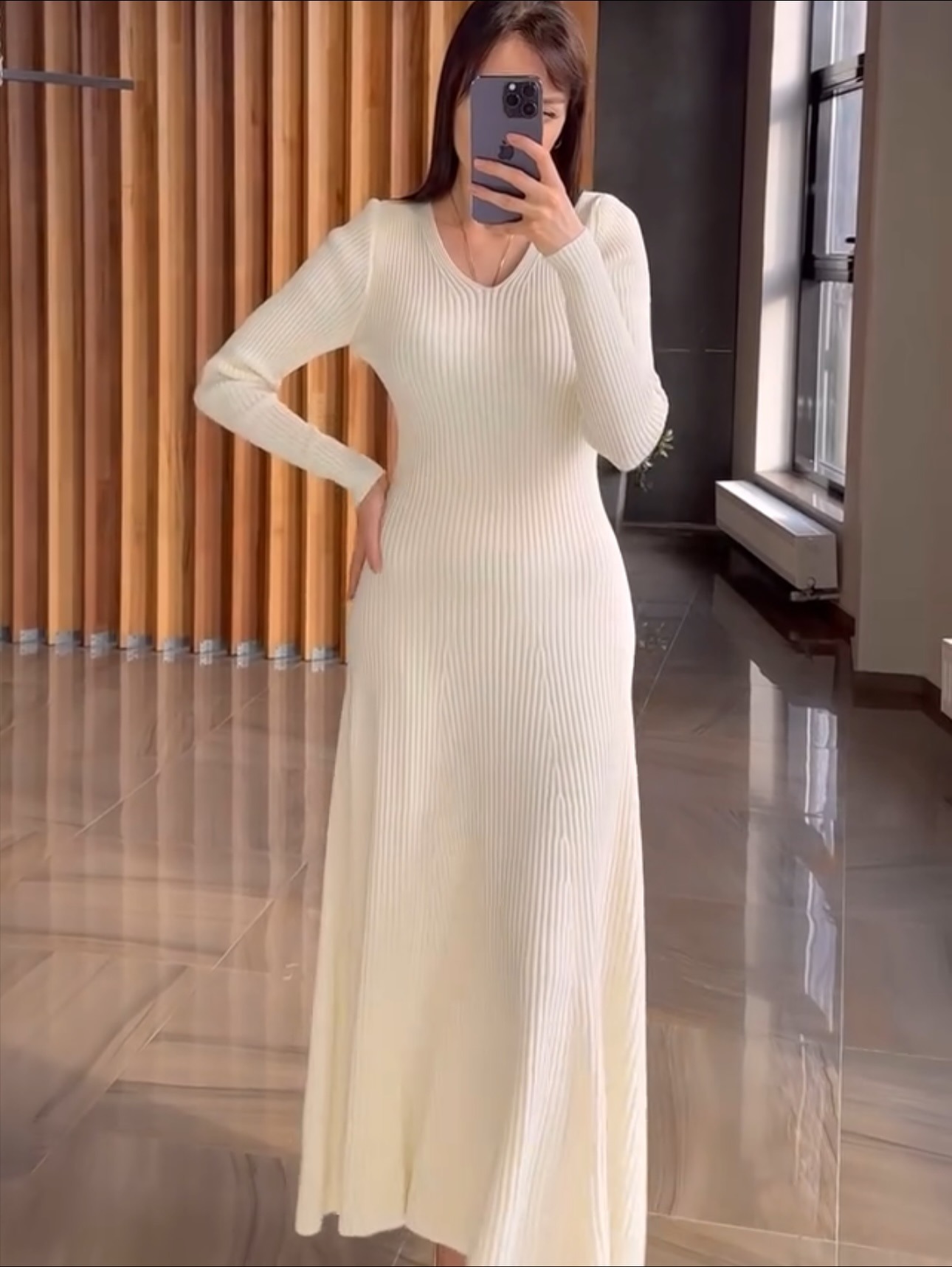 Robe Longue en Maille Côtelée Élégance - Image 2