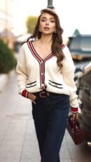 Cardigan Élégant en Maille avec Détails Rouges et Noirs